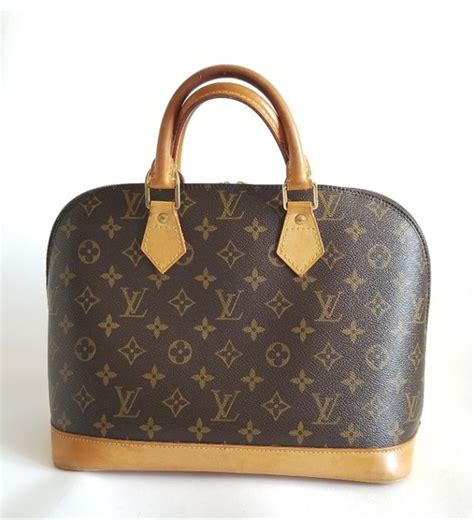 louis vuitton alma bag made in usa